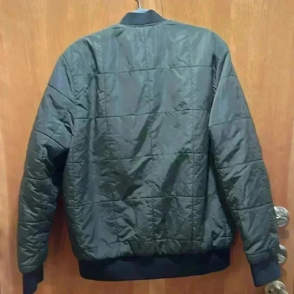 H-M puffer jacket size L - Picture 5 of 5